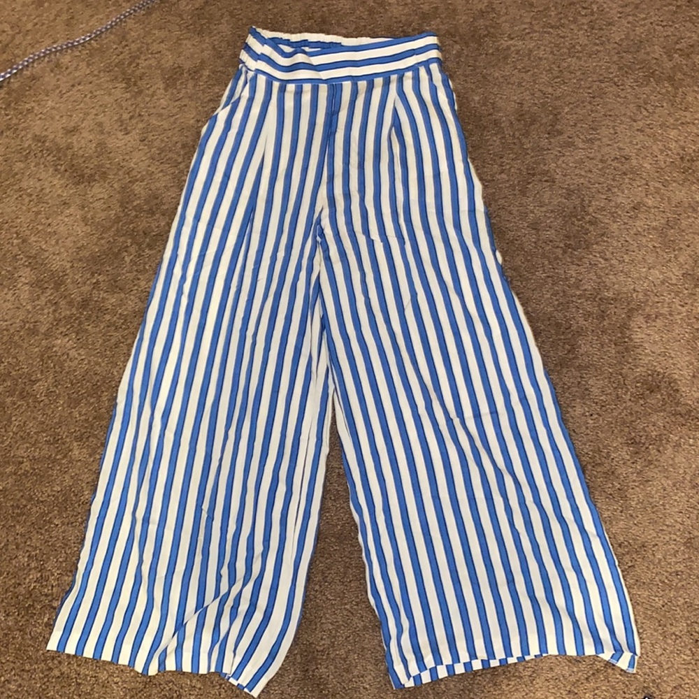 *3 for $25*👗H&M Blue Striped Flowy Pants - Picture 4 of 9